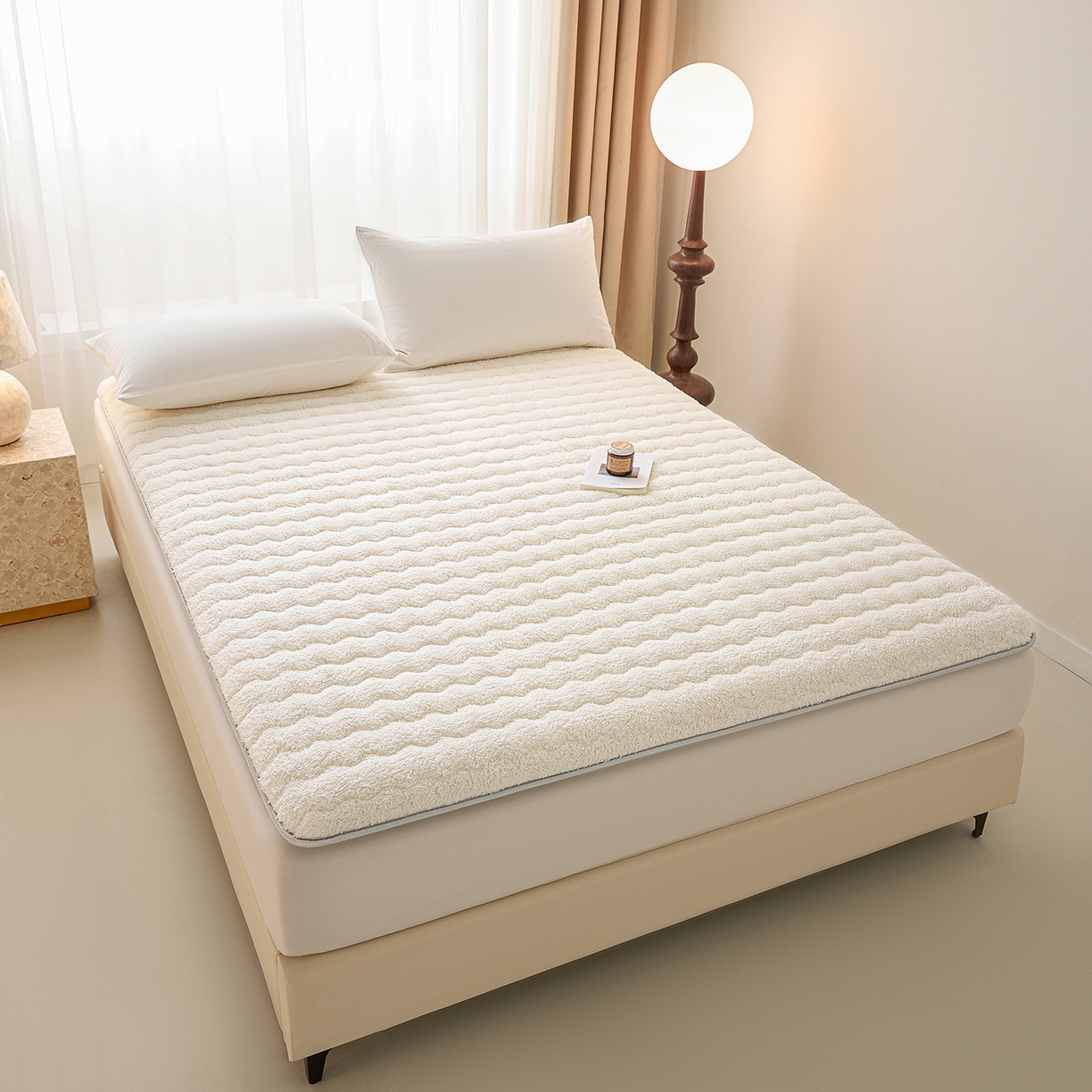 91家纺网 家纺一手货源 找家纺 （总）缦吉 2025新款加厚羊羔绒床垫床褥-成人款