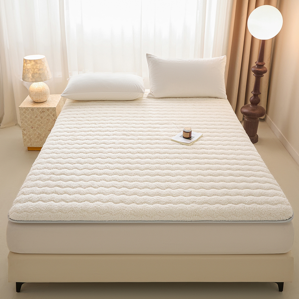 91家纺网 家纺一手货源 找家纺 （总）缦吉 2025新款加厚羊羔绒床垫床褥-成人款