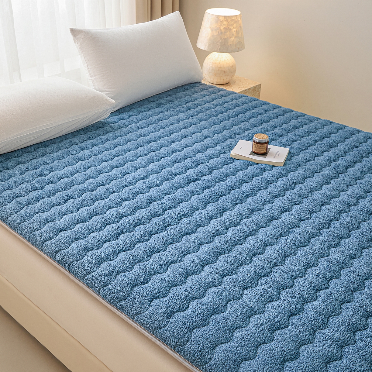 91家纺网 家纺一手货源 找家纺 缦吉 2025新款加厚羊羔绒床垫床褥-成人款 蓝色