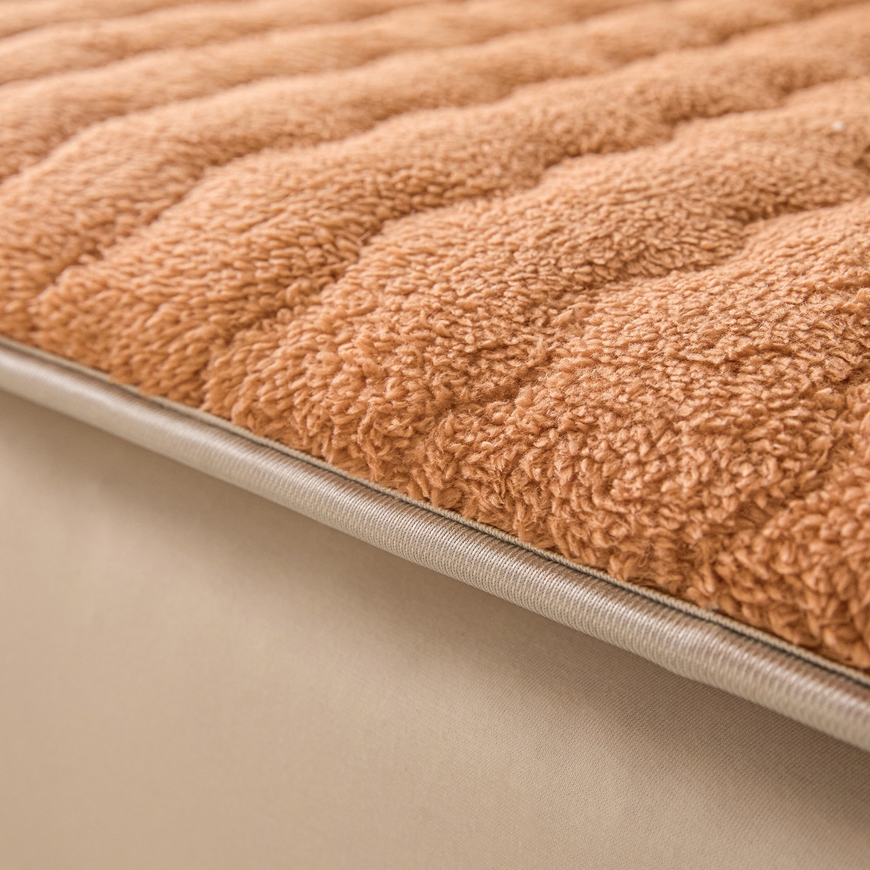 91家纺网 家纺一手货源 找家纺 缦吉 2025新款加厚羊羔绒床垫床褥-成人款 咖色