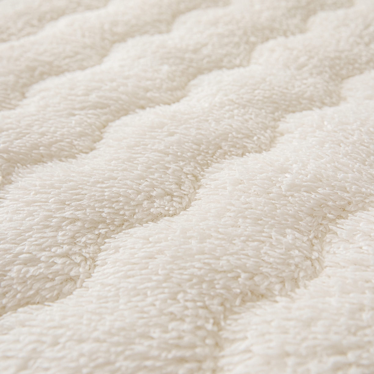 91家纺网 家纺一手货源 找家纺 缦吉 2025新款加厚羊羔绒床垫床褥-成人款 白色