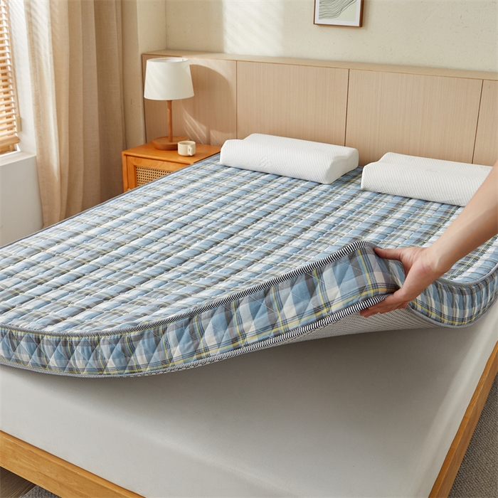 91家纺网 家纺一手货源 找家纺 美芝莱床垫 2025新款立体棉花床垫【带有买家秀】针织抗菌支撑床垫 格子蓝（5.5cm）