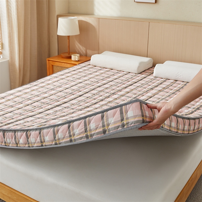 91家纺网 家纺一手货源 找家纺 美芝莱床垫 2025新款立体棉花床垫【带有买家秀】针织抗菌支撑床垫 格子粉（5.5cm）