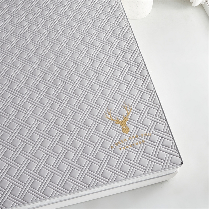 91家纺网 家纺一手货源 找家纺 美芝莱床垫 2025新款立体鹿头立体撞色床垫【带有买家秀】针织抗菌支撑床垫 立体鹿头-绅士灰（5.5cm）