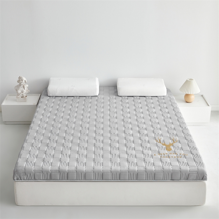 91家纺网 家纺一手货源 找家纺 美芝莱床垫 2025新款单边鹿头单边撞色床垫针织抗菌支撑床垫 单边鹿头-绅士灰（5.5cm）