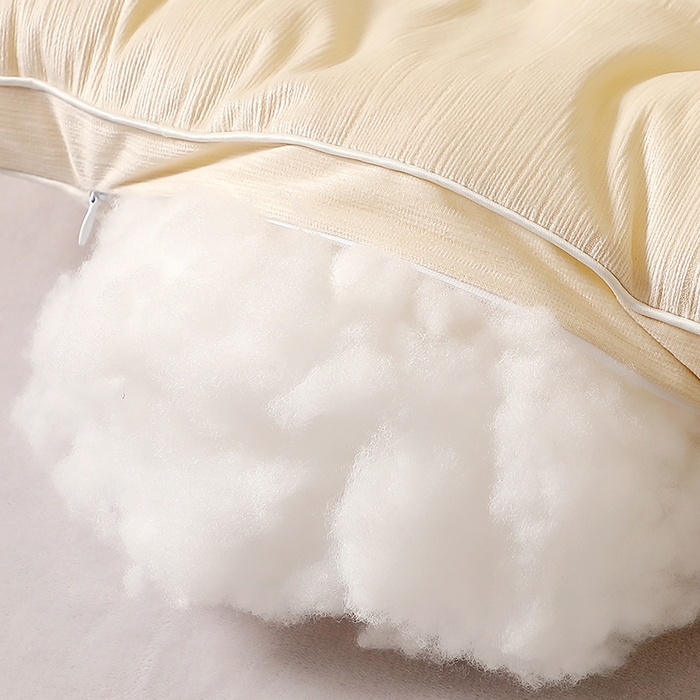 91家纺网 家纺一手货源 找家纺 糖果枕芯 2025新款水晶绒枕芯双边单人宿舍枕头护颈定型枕头枕芯 云享护颈枕低枕-米色
