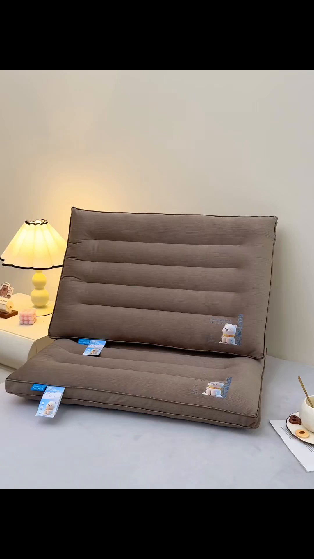 91家纺网 家纺一手货源 找家纺 糖果枕芯 2025新款水晶绒枕芯双边单人宿舍枕头护颈定型枕头枕芯 云享护颈枕低枕-灰色