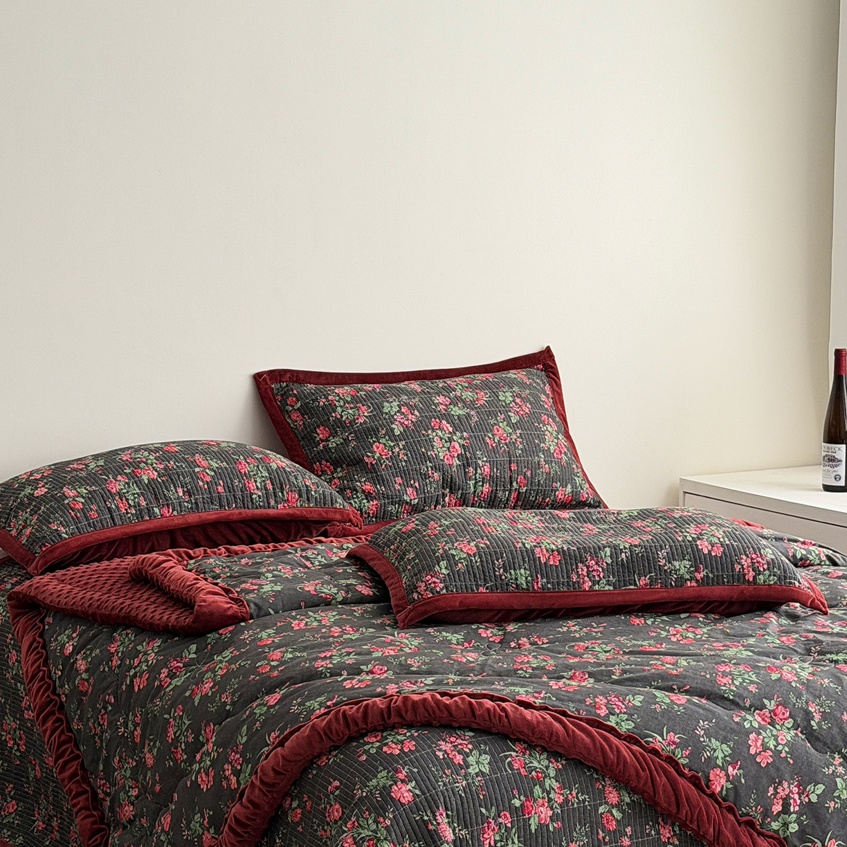 91家纺网 家纺一手货源 找家纺 （总）佰织鑫家居 2025新款棉加绒床盖三件套花苞豆豆被四件套