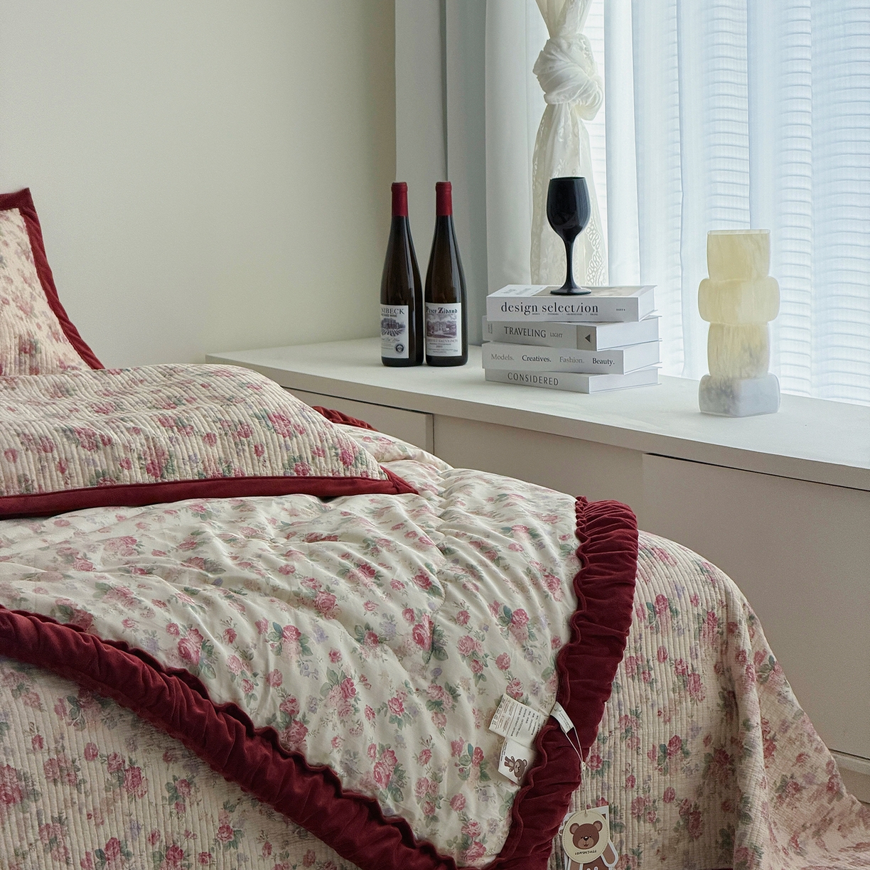 91家纺网 家纺一手货源 找家纺 佰织鑫家居 2025新款棉加绒床盖三件套花苞豆豆被四件套 落了白