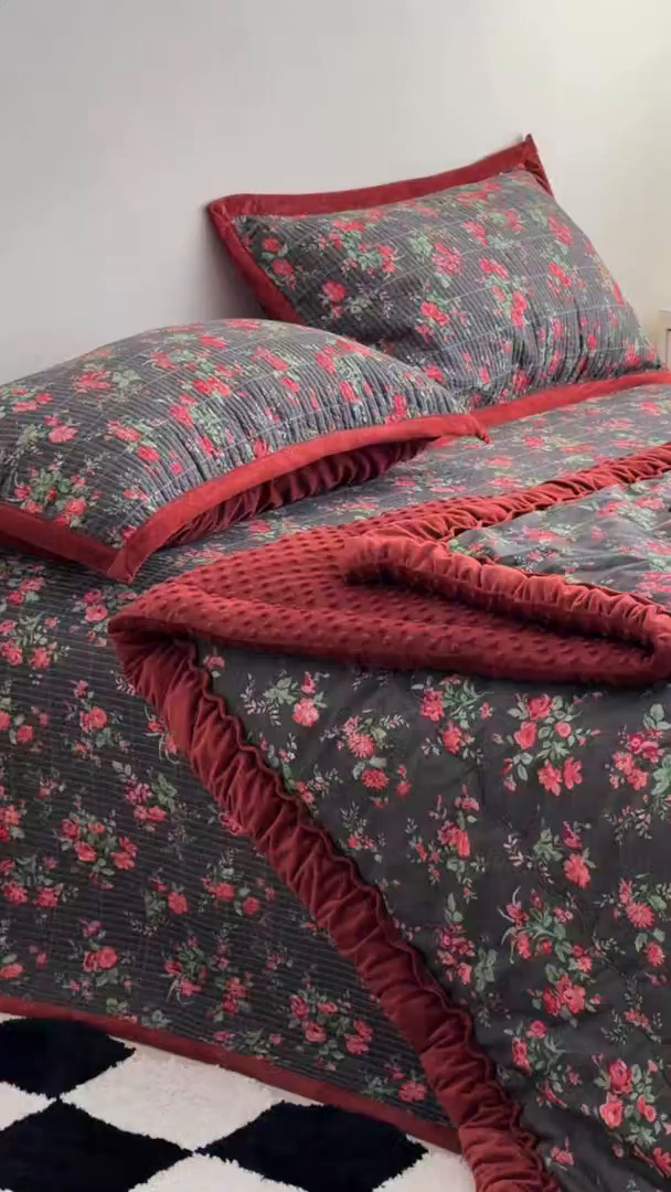 91家纺网 家纺一手货源 找家纺 （总）佰织鑫家居 2025新款棉加绒床盖三件套花苞豆豆被四件套