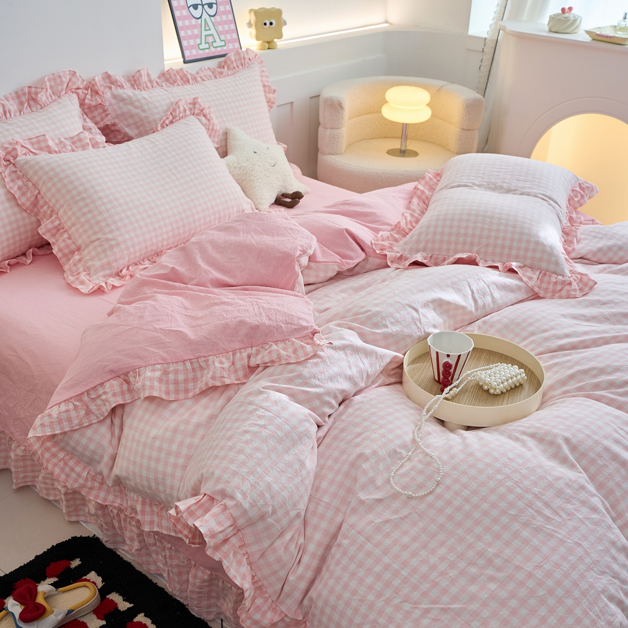 91家纺网 家纺一手货源 找家纺 珂博家纺 2025新款韩版花边四件套纯棉全棉水洗棉四件套 浅粉小格