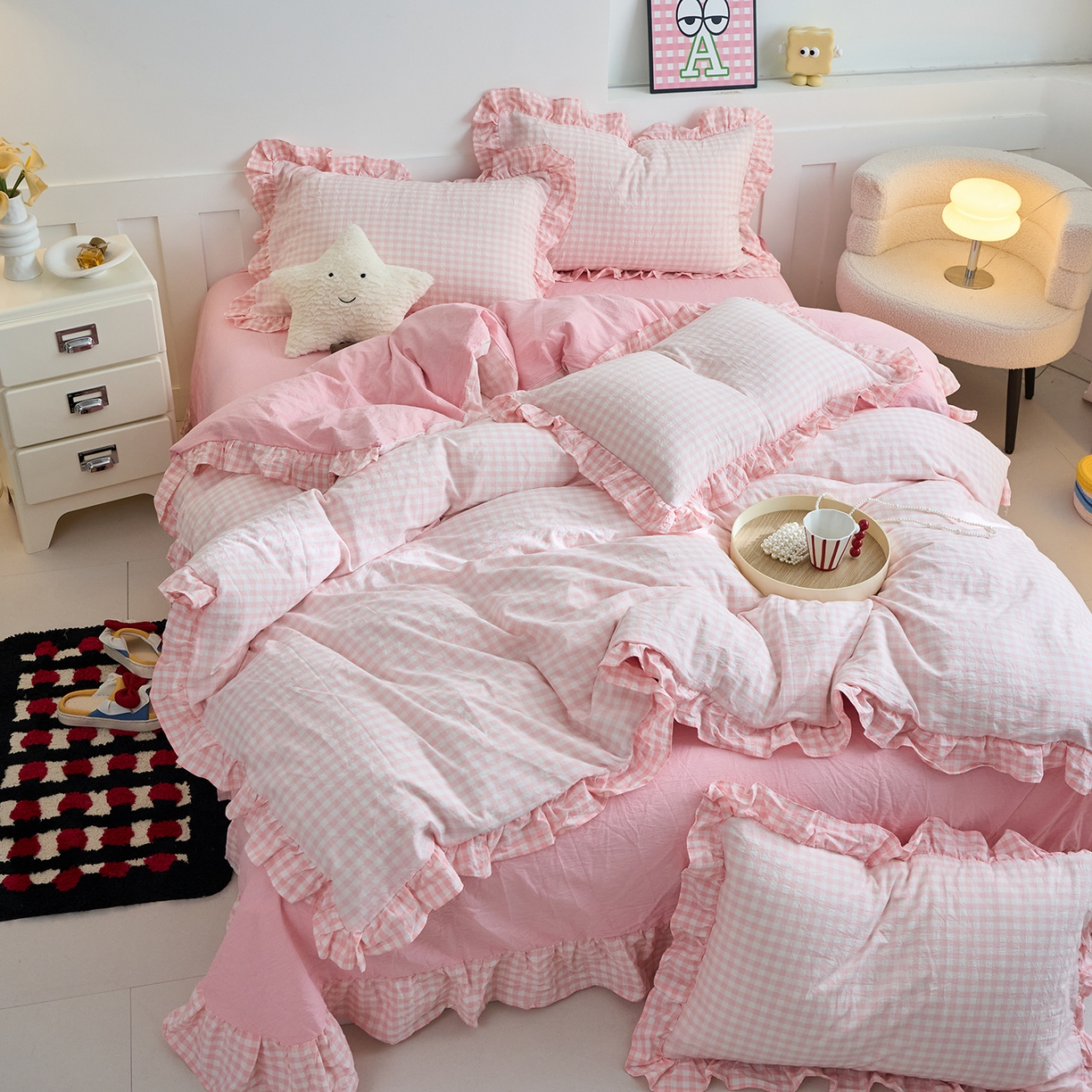 91家纺网 家纺一手货源 找家纺 珂博家纺 2025新款韩版花边四件套纯棉全棉水洗棉四件套 浅粉小格