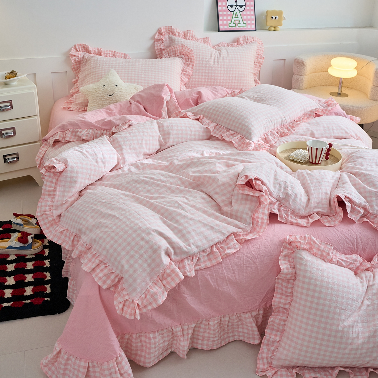 91家纺网 家纺一手货源 找家纺 珂博家纺 2025新款韩版花边四件套纯棉全棉水洗棉四件套 浅粉小格