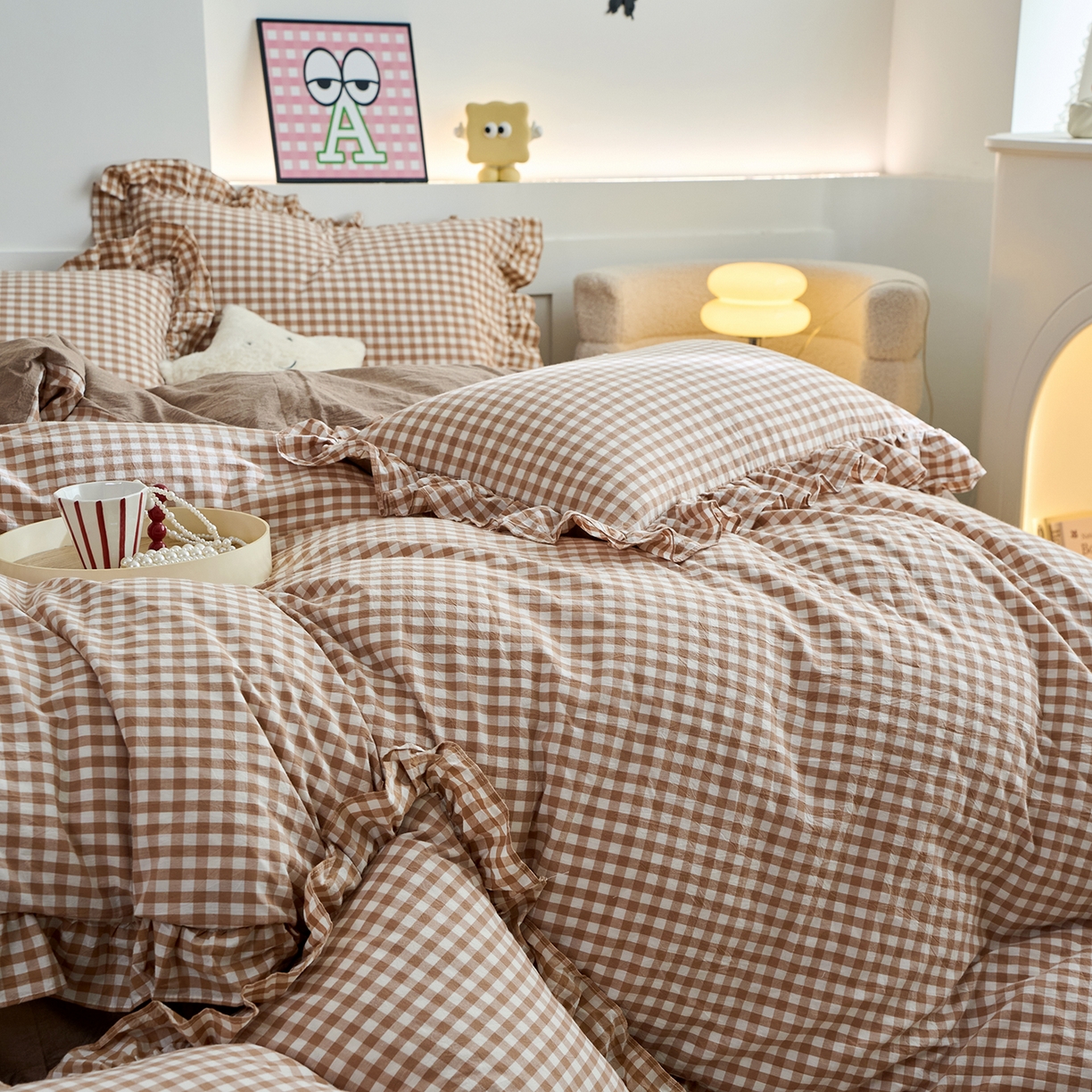 91家纺网 家纺一手货源 找家纺 珂博家纺 2025新款韩版花边四件套纯棉全棉水洗棉四件套 咖小格