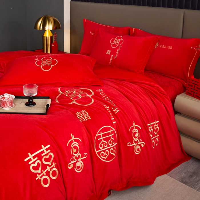 91家纺网 家纺一手货源 找家纺 默忆 2025新款婴儿绒刺绣婚庆四件套 喜气连连