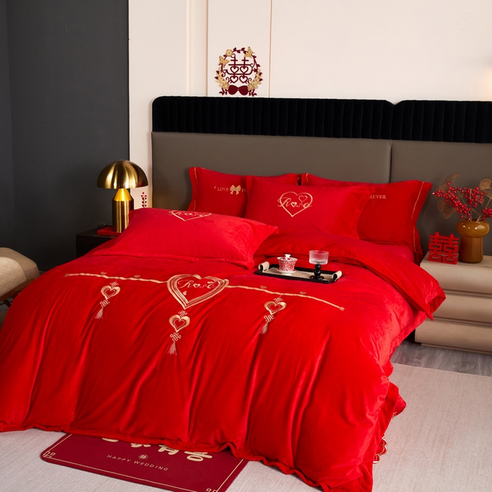 91家纺网 家纺一手货源 找家纺 （总）默忆 2025新款婴儿绒刺绣婚庆四件套