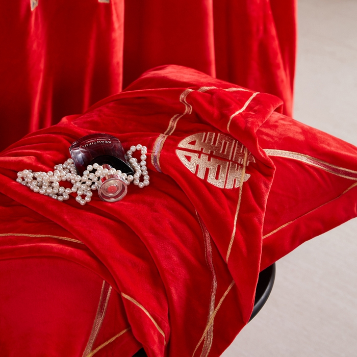 91家纺网 家纺一手货源 找家纺 默忆 2025新款婴儿绒刺绣婚庆四件套 龙凤蜜语