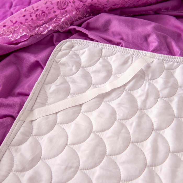 91家纺网 家纺一手货源 找家纺 默忆 2025新款宝宝绒蕾丝刺绣花边四件套 水晶紫