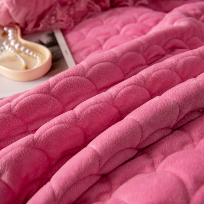 91家纺网 家纺一手货源 找家纺 （总）默忆 2025新款宝宝绒蕾丝刺绣花边四件套