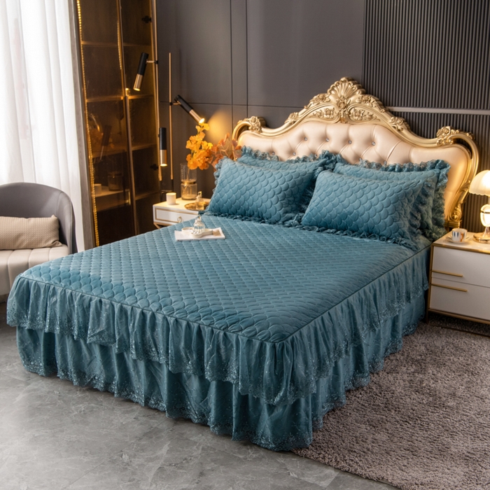 91家纺网 家纺一手货源 找家纺 默忆 2025新款宝宝绒蕾丝刺绣花边四件套 云雾蓝