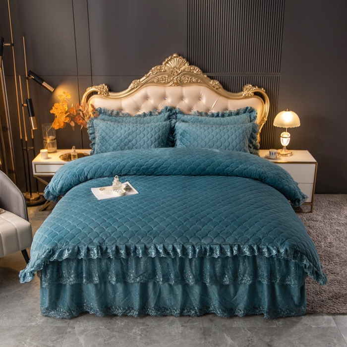 91家纺网 家纺一手货源 找家纺 默忆 2025新款宝宝绒蕾丝刺绣花边四件套 云雾蓝