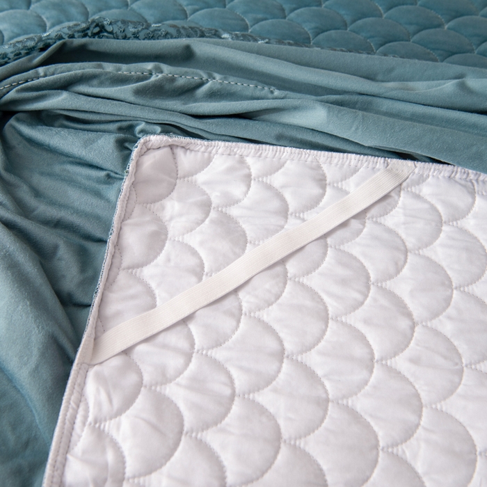 91家纺网 家纺一手货源 找家纺 默忆 2025新款宝宝绒蕾丝刺绣花边四件套 云雾蓝