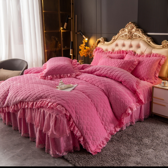 91家纺网 家纺一手货源 找家纺 （总）默忆 2025新款宝宝绒蕾丝刺绣花边四件套