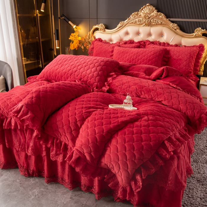 91家纺网 家纺一手货源 找家纺 默忆 2025新款宝宝绒蕾丝刺绣花边四件套 珊瑚红