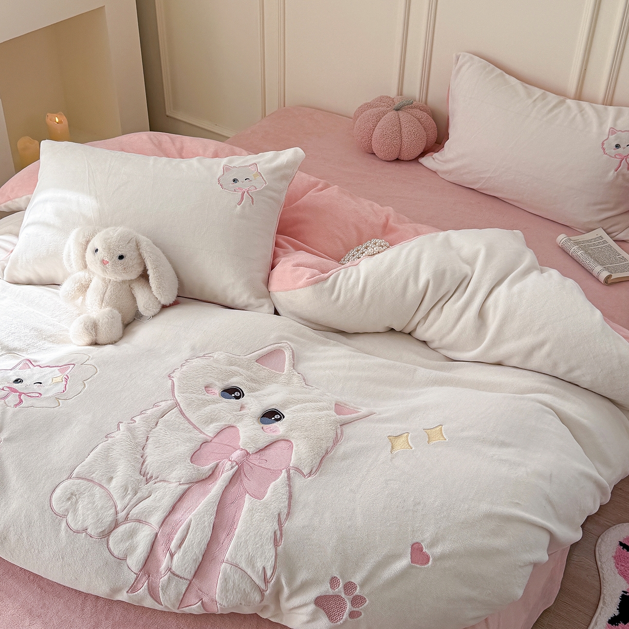 91家纺网 家纺一手货源 找家纺 （总）TT.one 塔塔家居 2025新款牛奶绒立体贴布绣四件套