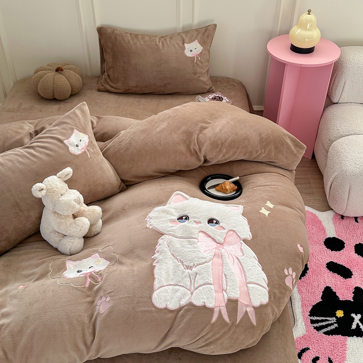 TT.one 塔塔家居 2025新款牛奶绒立体贴布绣四件套 奶糖猫-咖