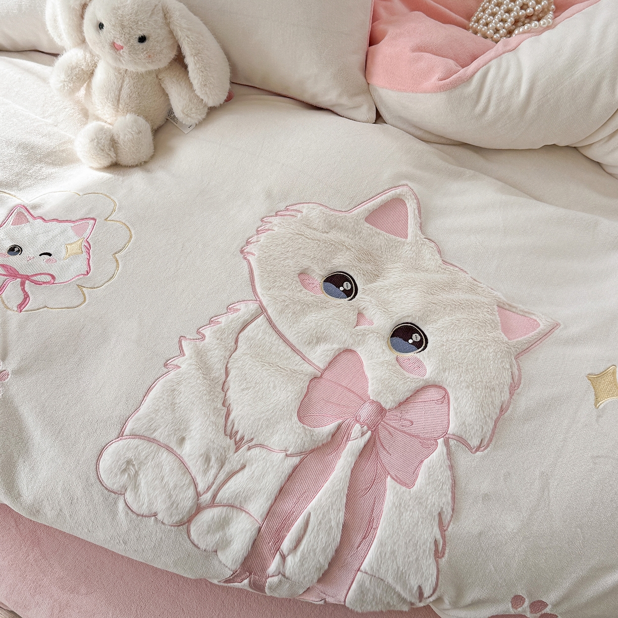 91家纺网 家纺一手货源 找家纺 （总）TT.one 塔塔家居 2025新款牛奶绒立体贴布绣四件套