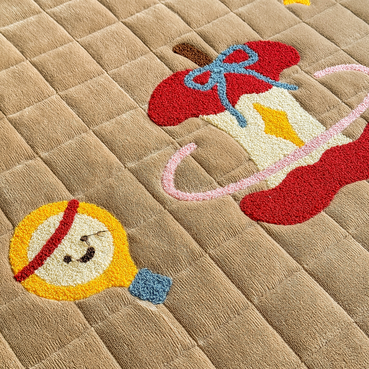 91家纺网 家纺一手货源 找家纺 （总）TT.one 塔塔家居 2025新款牛奶绒毛巾绣床盖三件套