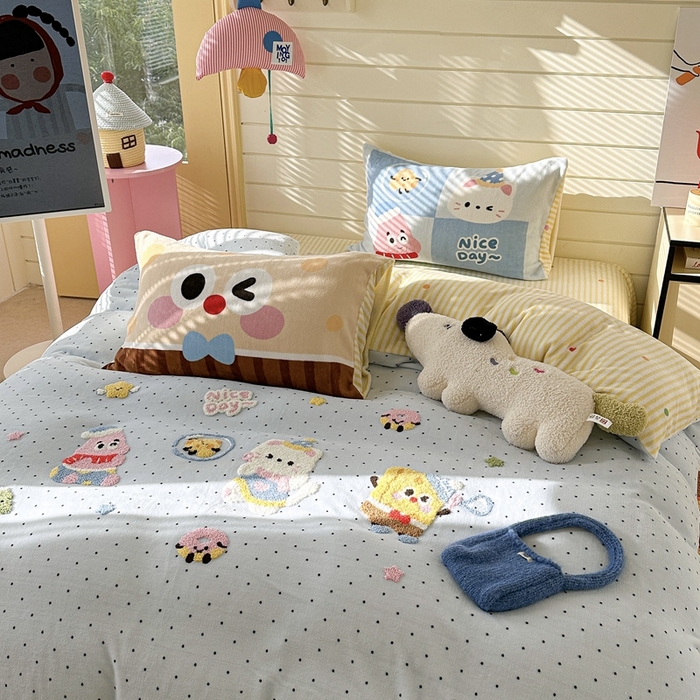 91家纺网 家纺一手货源 找家纺 眠屿家纺 2025新款加厚牛奶绒毛巾绣四件套 玩泡泡