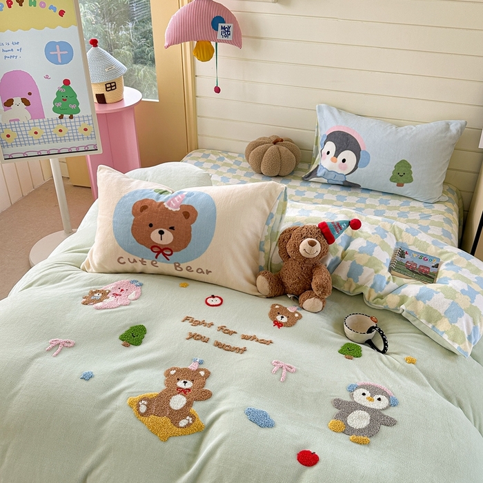 91家纺网 家纺一手货源 找家纺 （总）眠屿家纺 2025新款加厚牛奶绒毛巾绣四件套