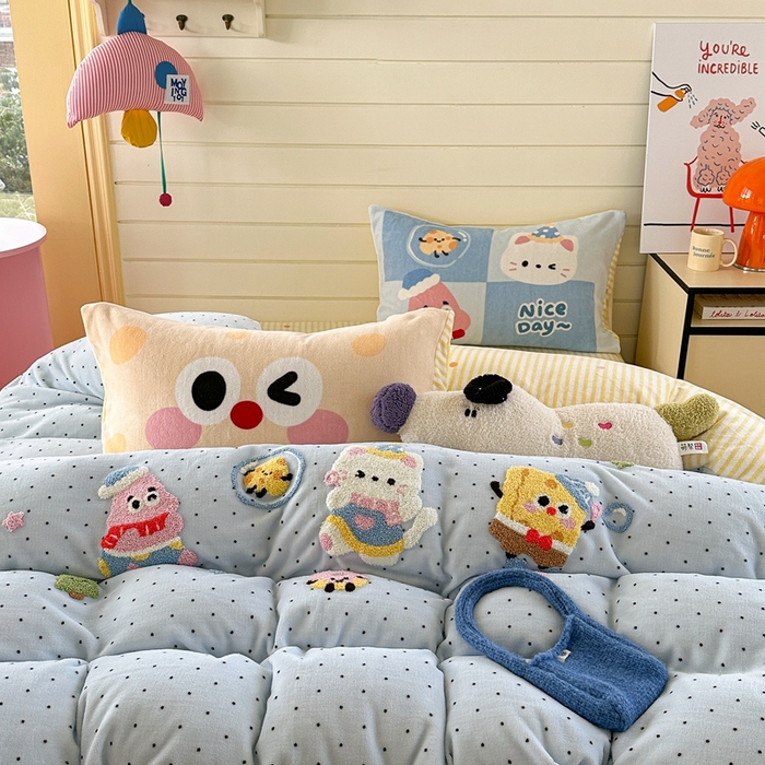 91家纺网 家纺一手货源 找家纺 眠屿家纺 2025新款加厚牛奶绒毛巾绣四件套 玩泡泡