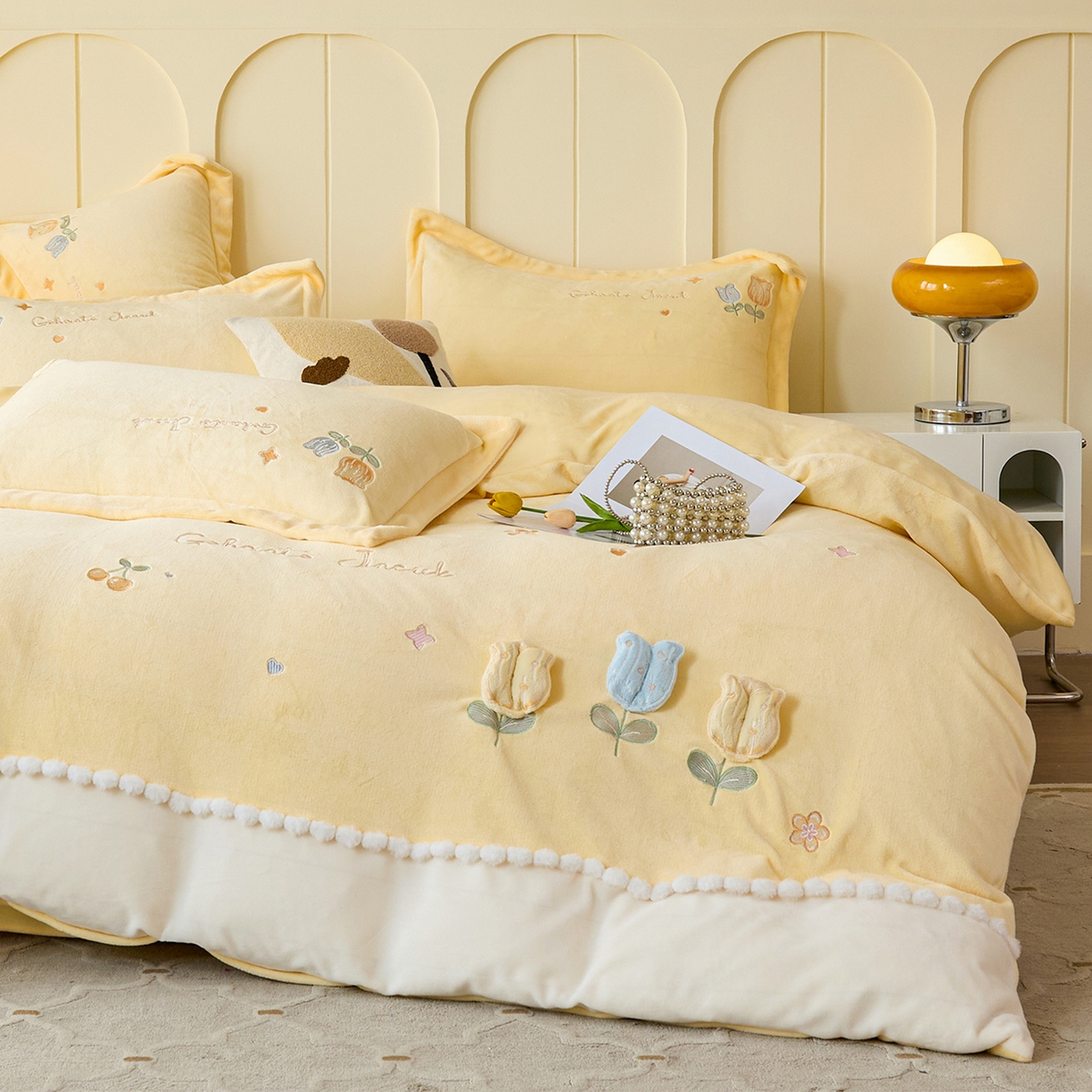 91家纺网 家纺一手货源 找家纺 卡初家居（原微来） 2025新款秋冬亲肤牛奶绒绣花四件套-多喜系列 多喜-米黄