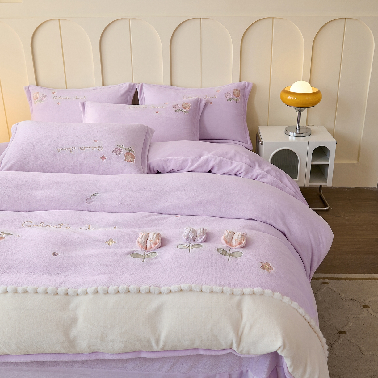 91家纺网 家纺一手货源 找家纺 卡初家居（原微来） 2025新款秋冬亲肤牛奶绒绣花四件套-多喜系列 多喜-浅紫
