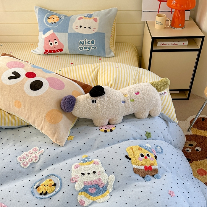 91家纺网 家纺一手货源 找家纺 眠屿家纺 2025新款加厚牛奶绒毛巾绣四件套 玩泡泡