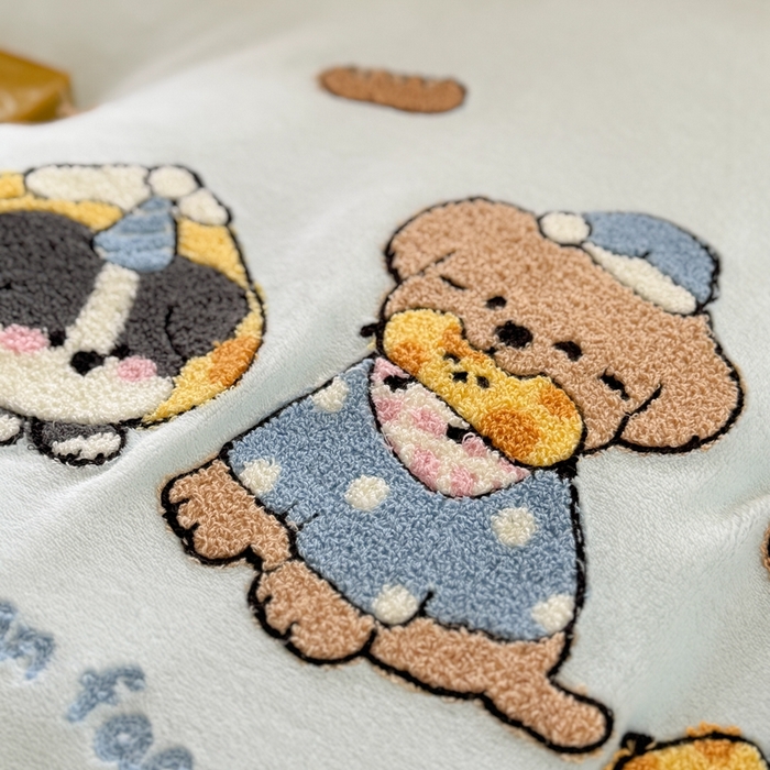 91家纺网 家纺一手货源 找家纺 眠屿家纺 2025新款加厚牛奶绒毛巾绣四件套-绒球款 芝士汪汪队