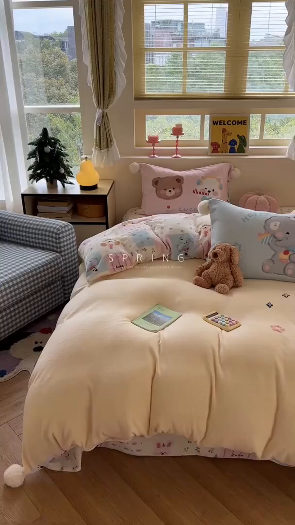 91家纺网 家纺一手货源 找家纺 眠屿家纺 2025新款加厚牛奶绒毛巾绣四件套-绒球款 聚会动物