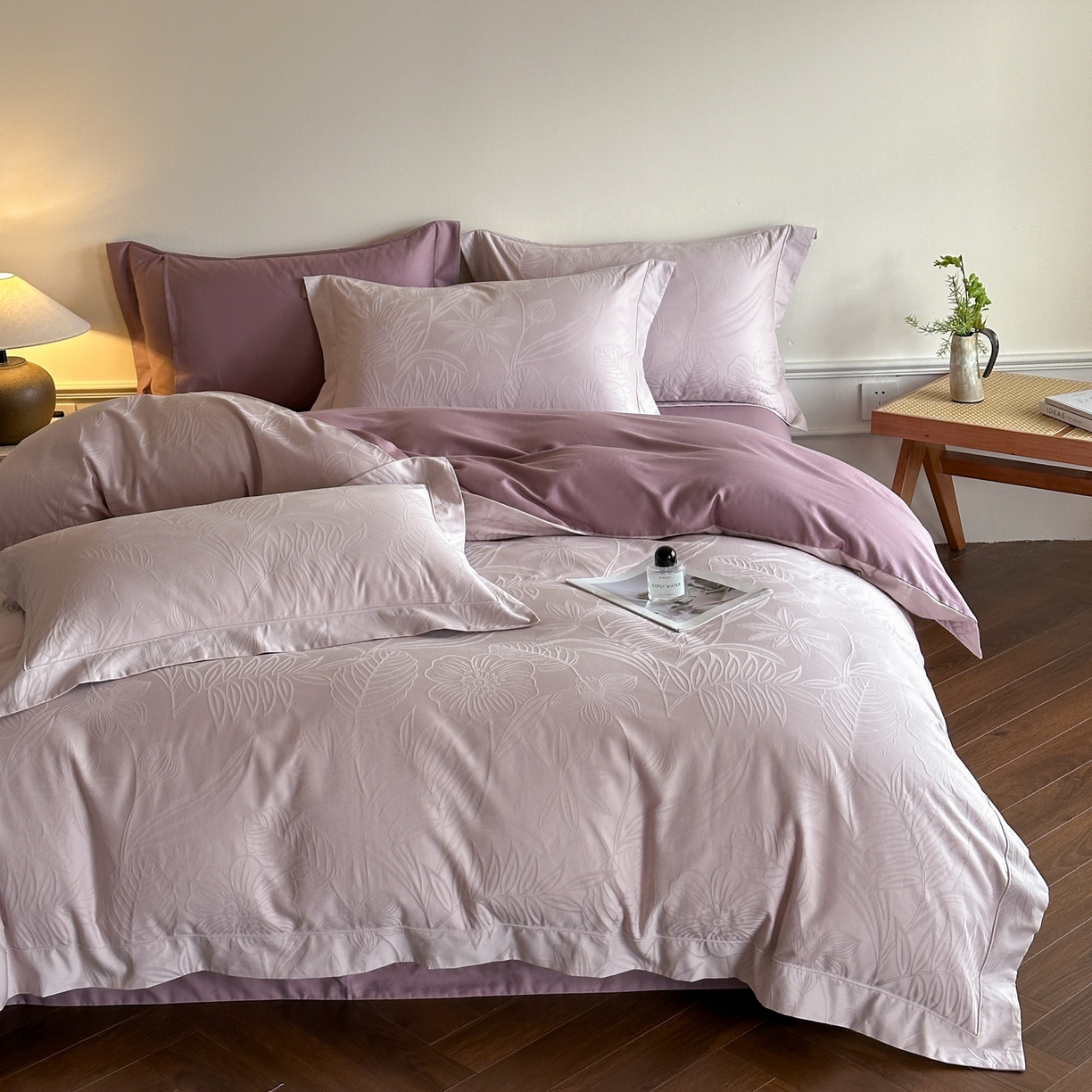 91家纺网 家纺一手货源 找家纺 （总）禾时 2025新款全棉厚织浮雕提花埋绳工艺款四件套