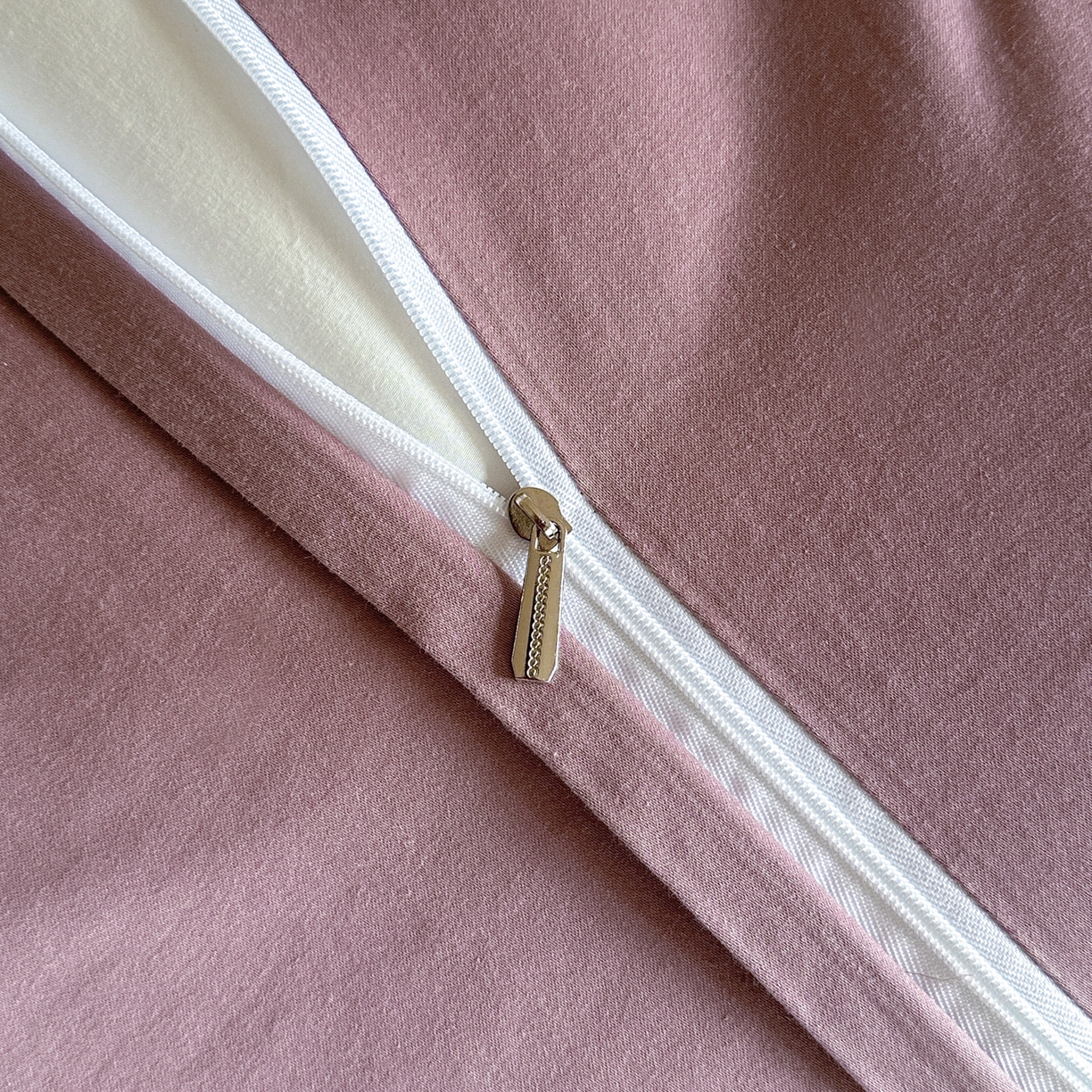 91家纺网 家纺一手货源 找家纺 （总）禾时 2025新款全棉厚织浮雕提花埋绳工艺款四件套