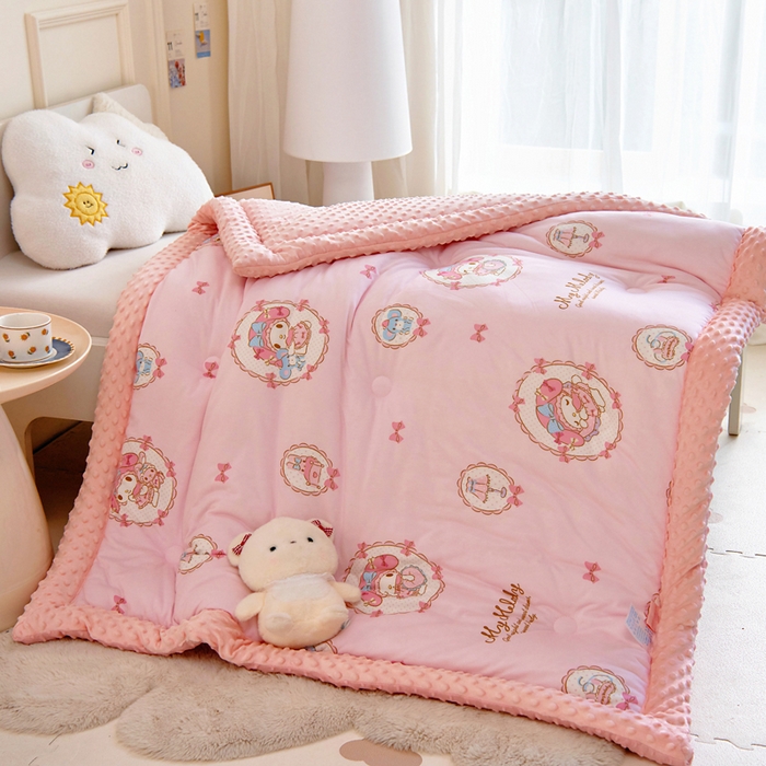 91家纺网 家纺一手货源 找家纺 （总）乐秀家纺 2025新款A类三丽鸥针织棉豆豆被 带激光防伪吊牌