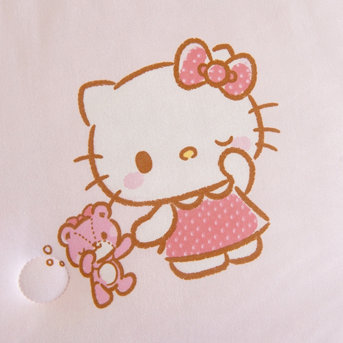 91家纺网 家纺一手货源 找家纺 乐秀家纺 2025新款A类三丽鸥针织棉豆豆被 带激光防伪吊牌 爱美KT