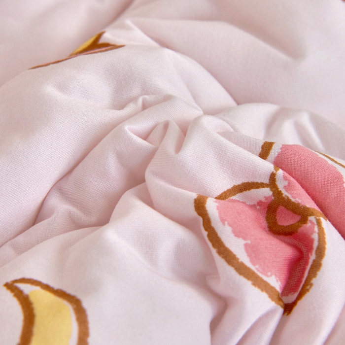 91家纺网 家纺一手货源 找家纺 乐秀家纺 2025新款A类三丽鸥针织棉豆豆被 带激光防伪吊牌 爱美KT