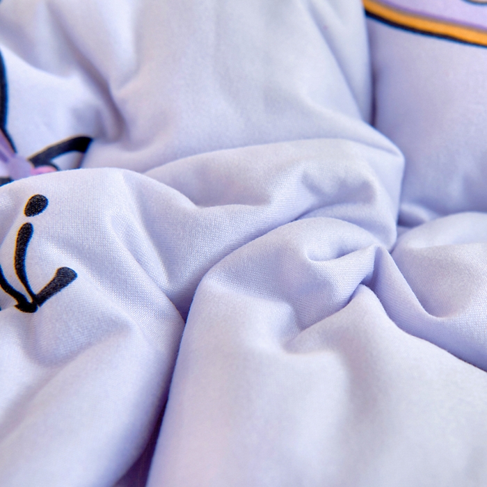 91家纺网 家纺一手货源 找家纺 乐秀家纺 2025新款A类三丽鸥针织棉豆豆被 带激光防伪吊牌 苹果库洛米