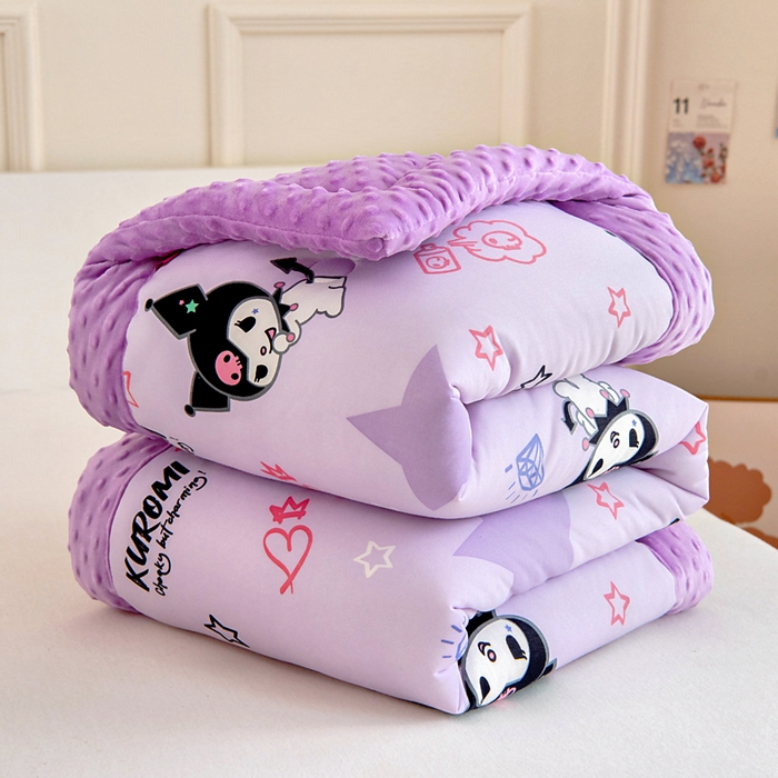 91家纺网 家纺一手货源 找家纺 乐秀家纺 2025新款A类三丽鸥针织棉豆豆被 带激光防伪吊牌 星星库洛米