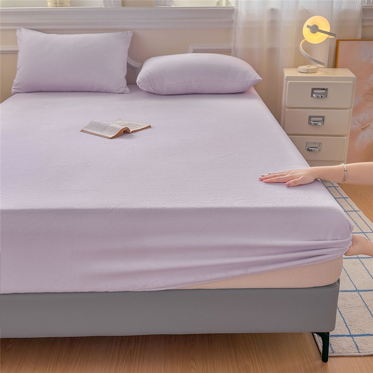 91家纺网 家纺一手货源 找家纺 佳笠家居 2025新款正宗250g全消光牛奶绒床笠 浅紫