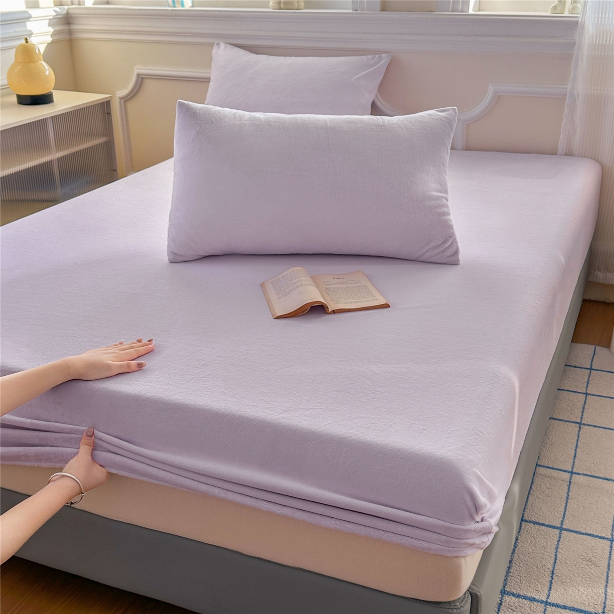 91家纺网 家纺一手货源 找家纺 佳笠家居 2025新款正宗250g全消光牛奶绒床笠 浅紫