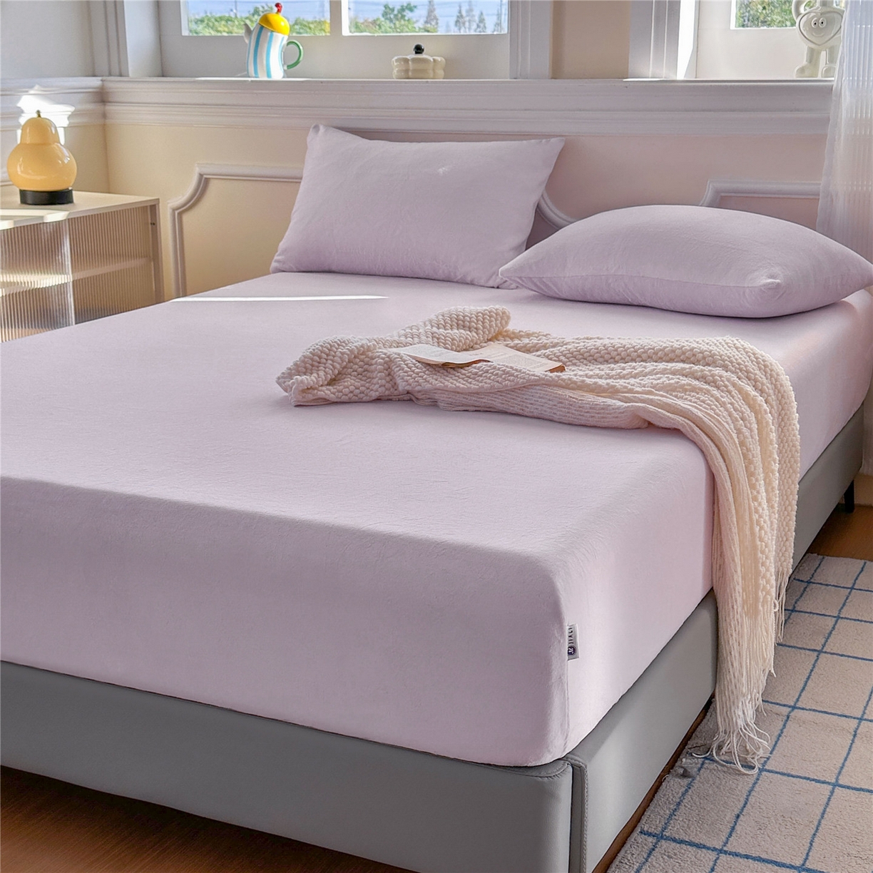 91家纺网 家纺一手货源 找家纺 佳笠家居 2025新款正宗250g全消光牛奶绒床笠 浅紫